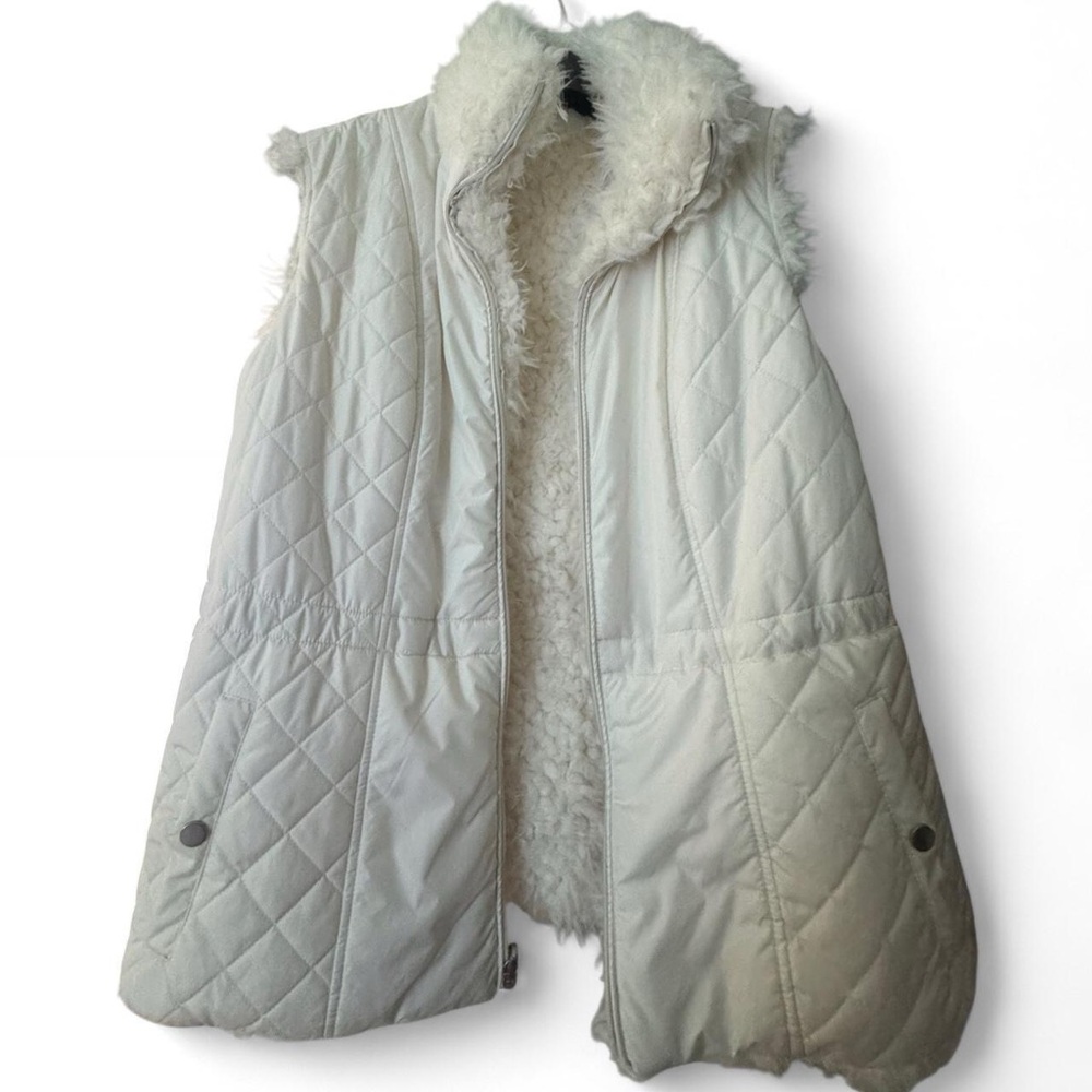 Women’s Quilted Faux-Shearling Vest - White